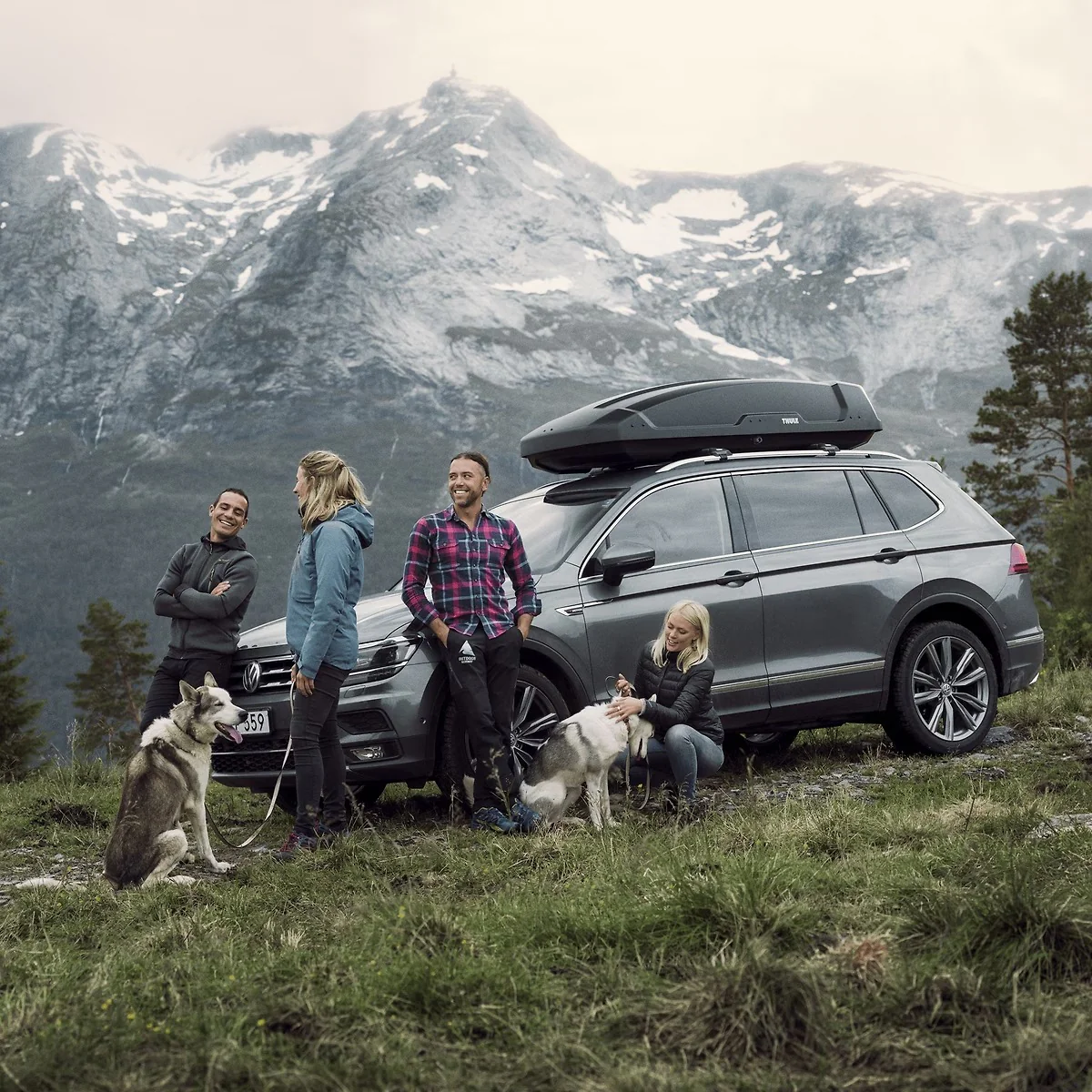 Roof Rack Accessory: Cargo Box - Image 3